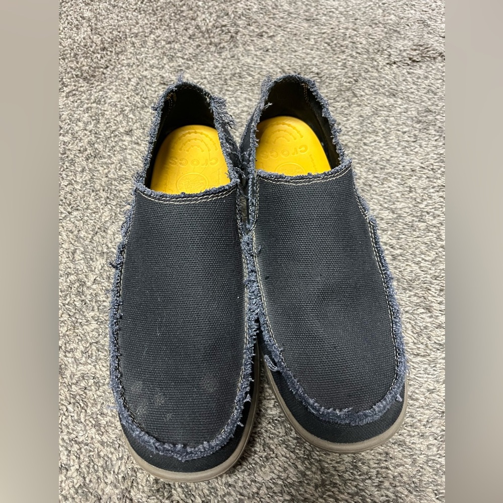 Men’s crocs